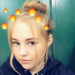 Meet your Posher, Mallory